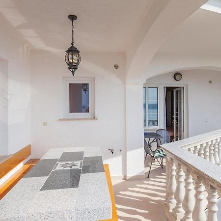 Nice Apartment In Crikvenica With Kitchen Экстерьер фото
