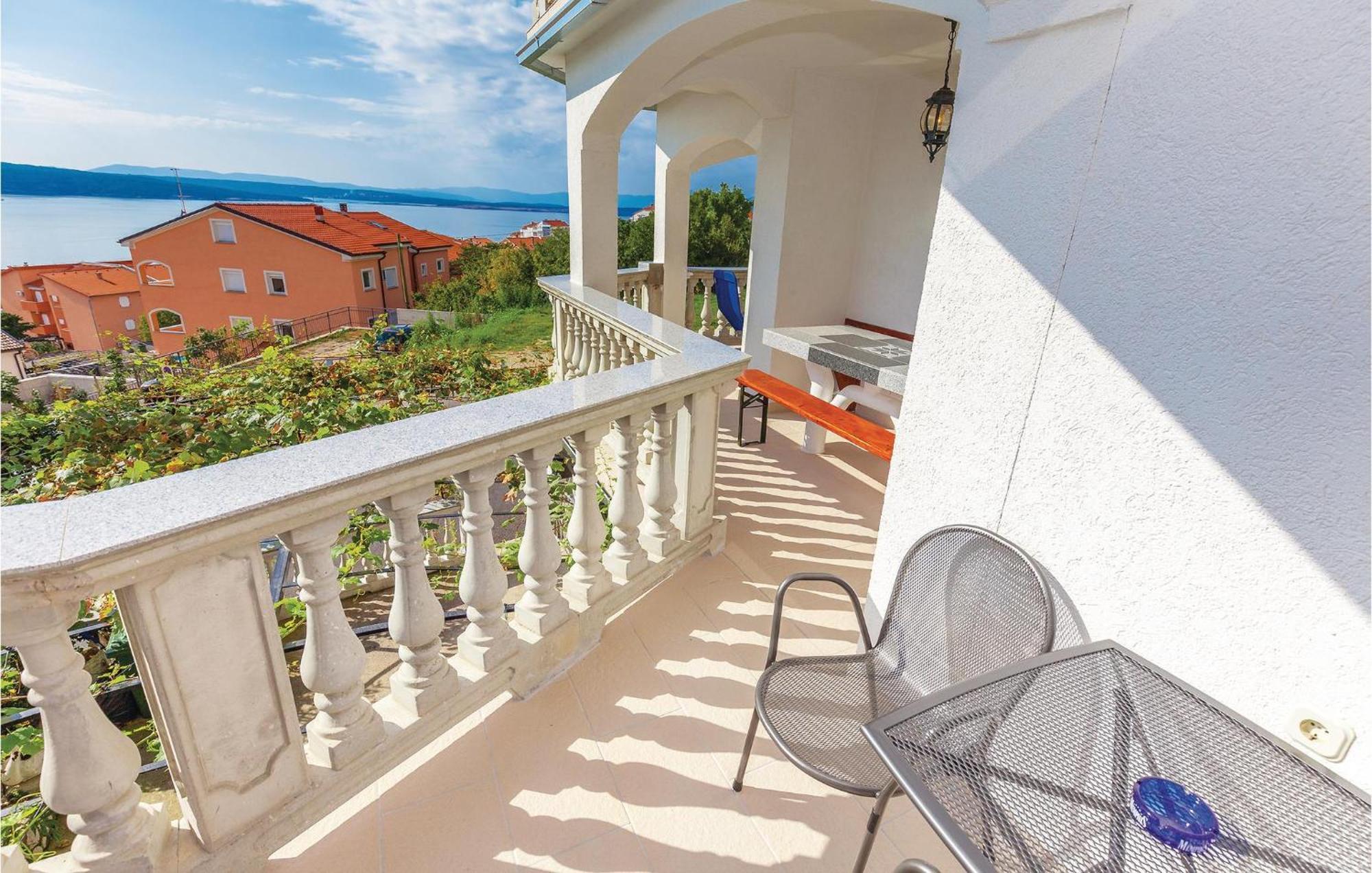 Nice Apartment In Crikvenica With Kitchen Экстерьер фото
