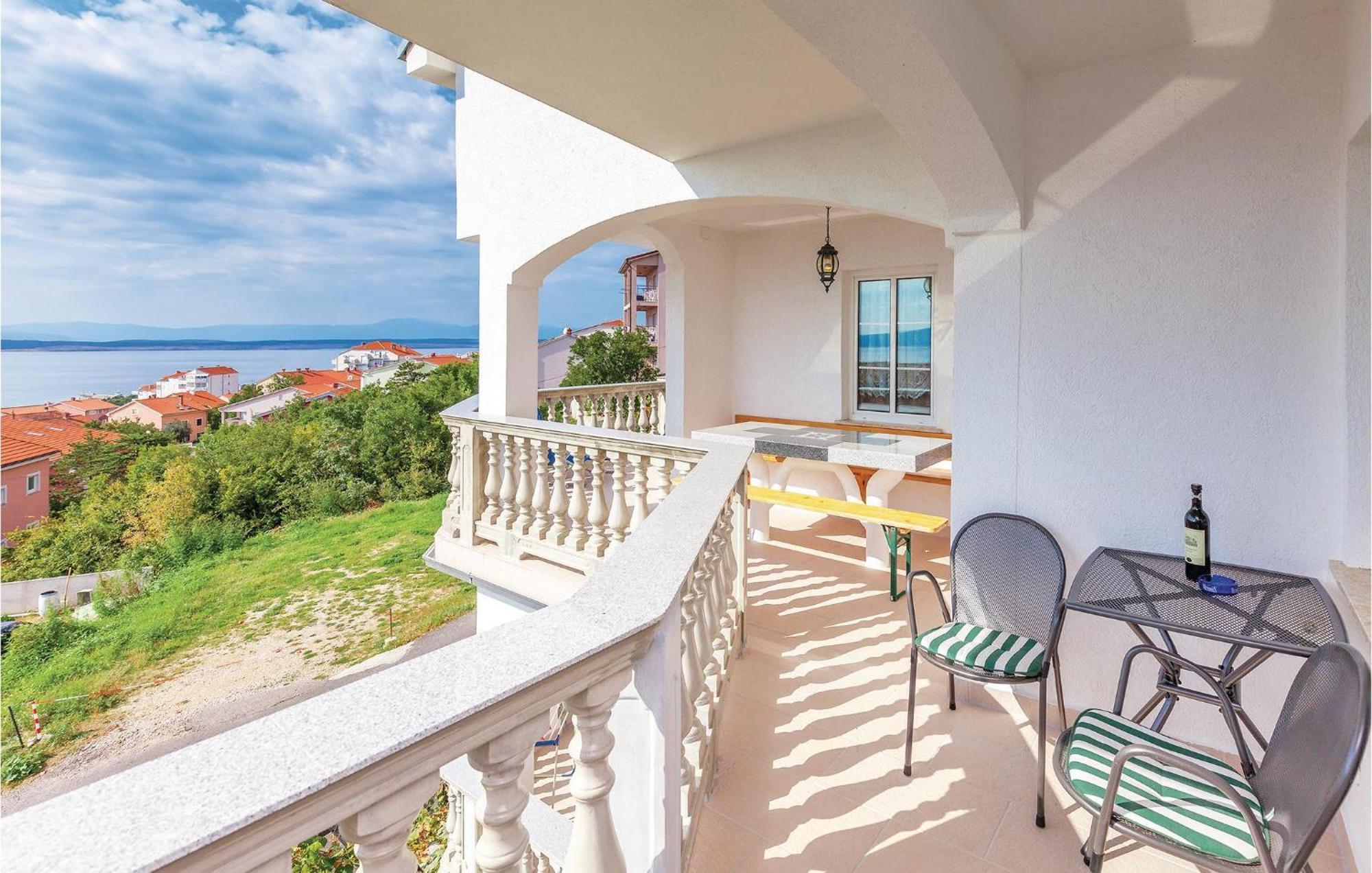 Nice Apartment In Crikvenica With Kitchen Экстерьер фото