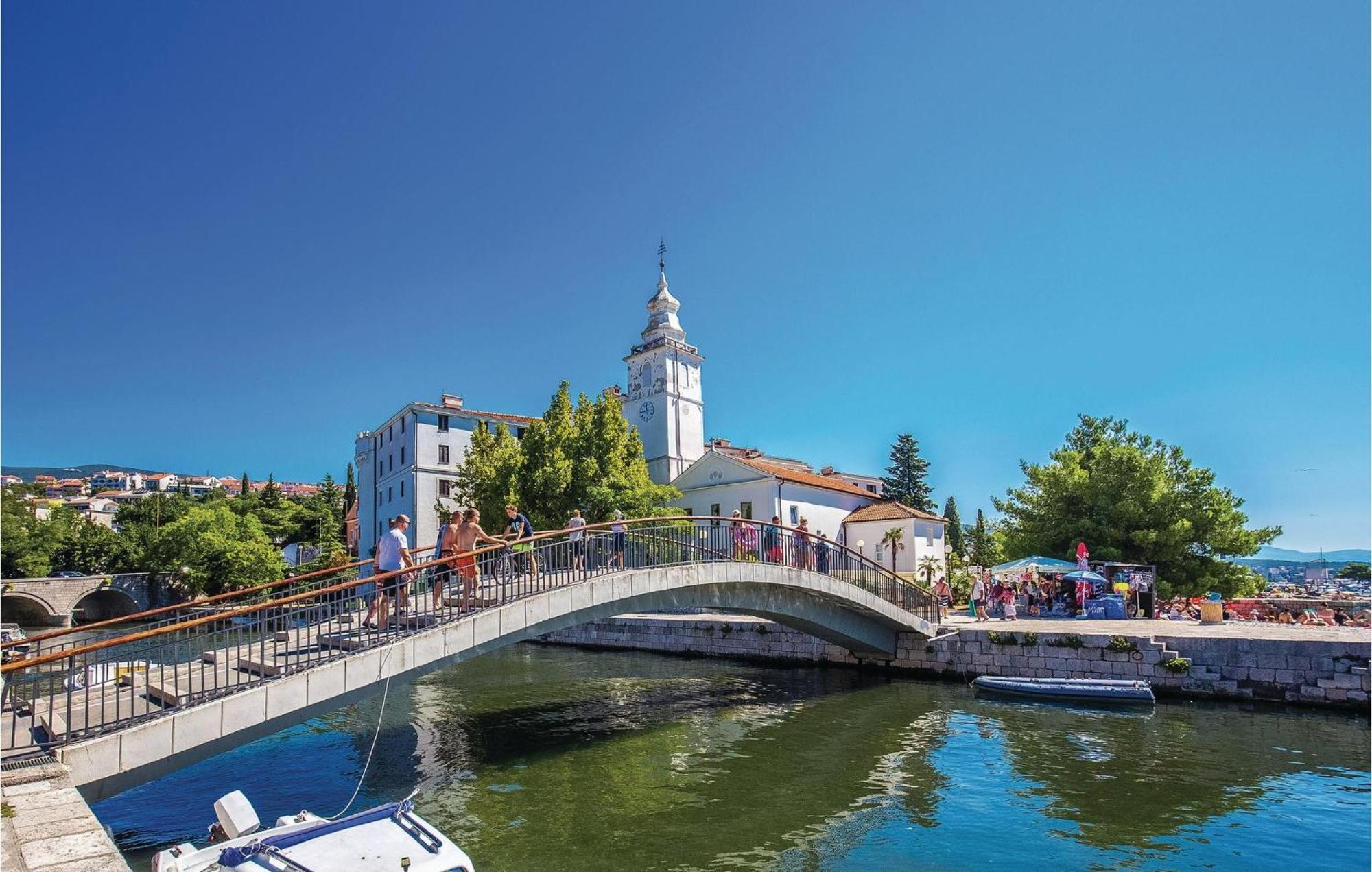 Nice Apartment In Crikvenica With Kitchen Экстерьер фото